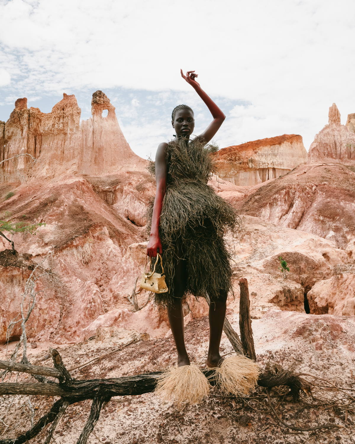 IAMISIGO, handwoven raffia-cotton blend look dyed with coffee and mud, Shadows, Spring/Summer 2024. Photograph by Fred Odede. Courtesy of IAMISIGO.