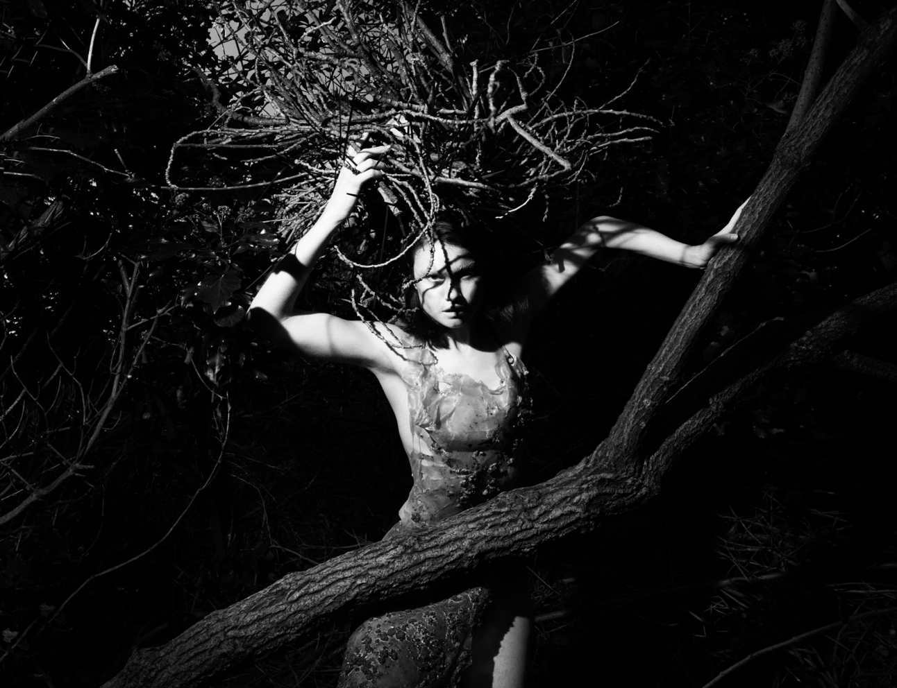 Fashion-Editorial-Roots