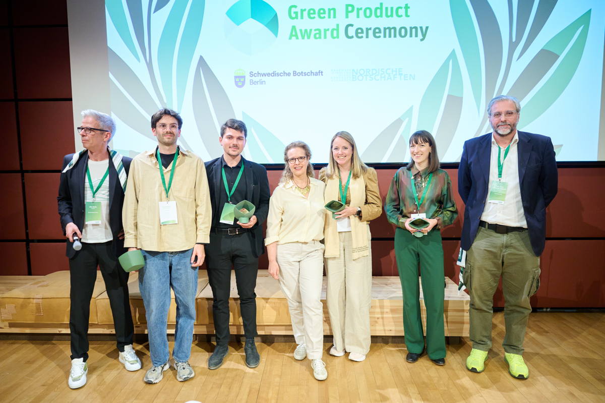 Winners on the Green Product Award 2025 Interior & Lifestyle, with Prof. Claus-Christian Eckhardt at the Summit and Ceremony Berlin.
