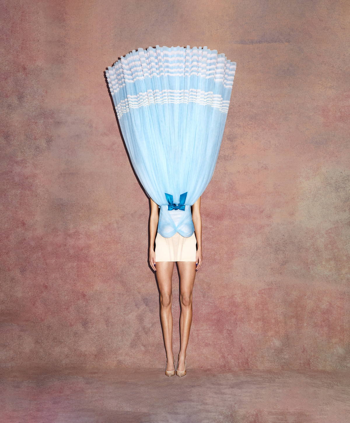 Viktor&Rolf, Late Stage Capitalism Waltz, Haute Couture collection, Spring/Summer 2023, Look 15, tulle, satin, cotton coutille, and 3D-printed shape. Modeled by Eva Bus. Photographed by Marijke Aerden. © Marijke Aerden.