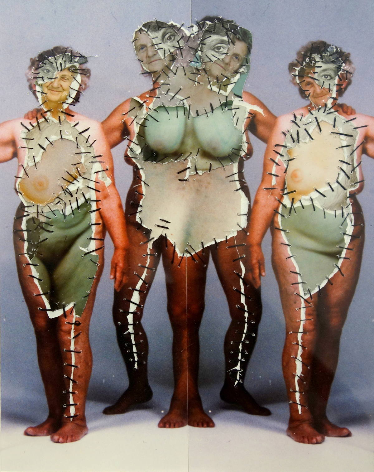 ©Annegret Soltau. GENERATIV SELBST. Doppelt mit TOCHTER und URGROSSMUTTER doppelt,1996. Fotovernahung 17x14 cm. Courtesy by Galerie Bachlechner.