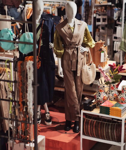 sustainable fashion store