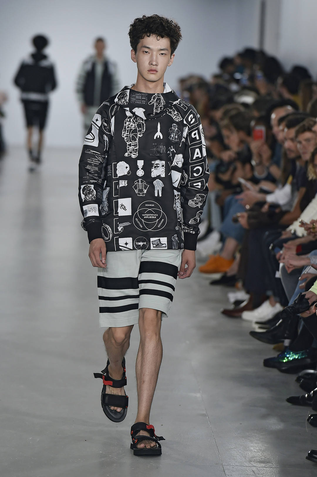 Christopher Raeburn, SS2017, Redone, eco-menwear, sustainable menwear, menwear brand, london, london fashion week, sustainable fashion for men, moda sostenible para hombres, moda ecológica para hombres, moda de lujo, luxury eco menswear, sustainable fashion designer, luxiders, luxiders magazine
