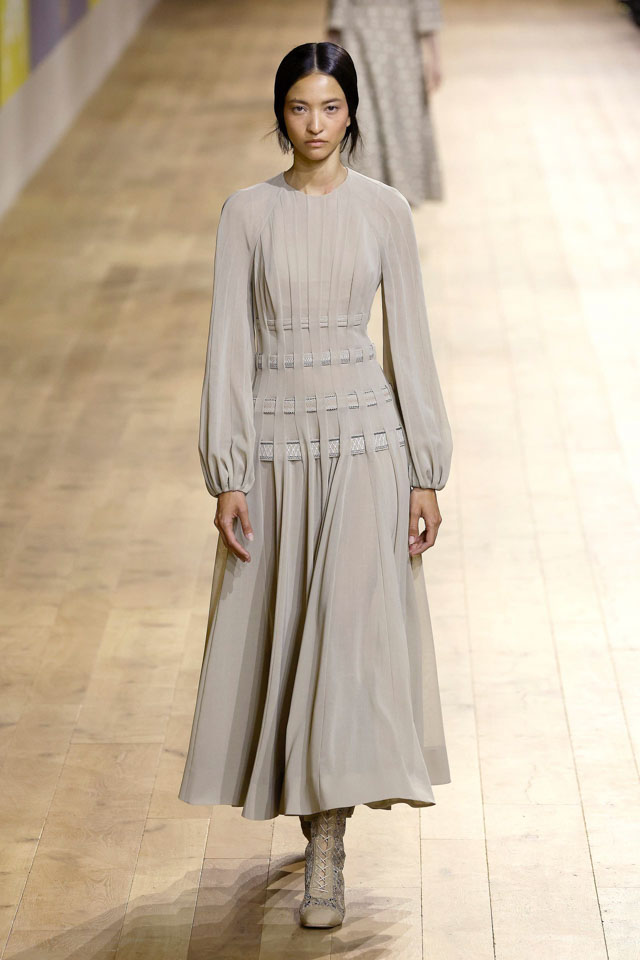 Christian Dior Couture Fall Winter 2023 Paris – NOWFASHION